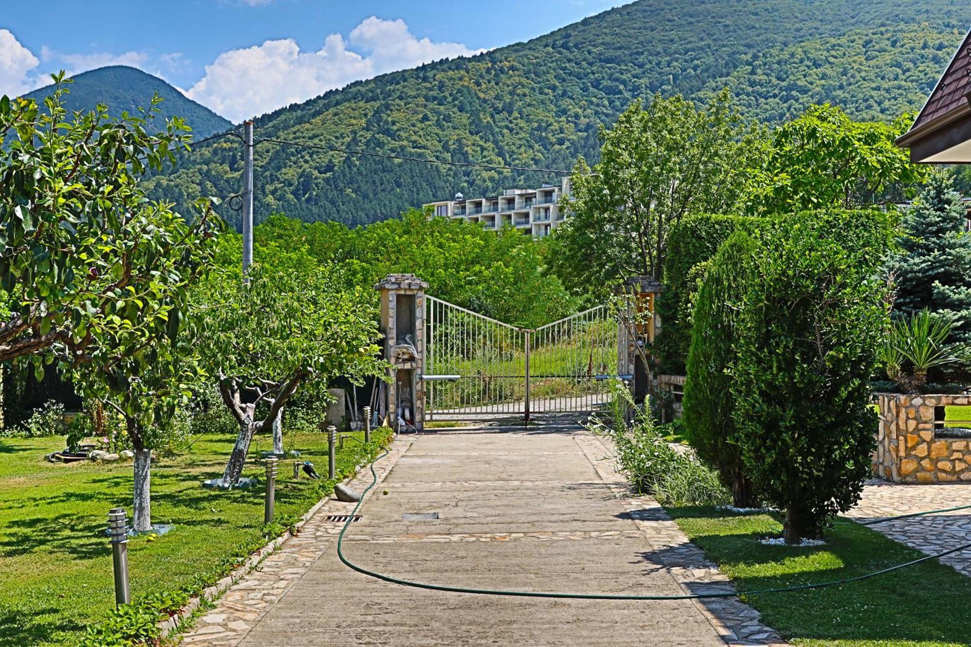 Holiday House Kubrat Sapareva Bania Exterior foto
